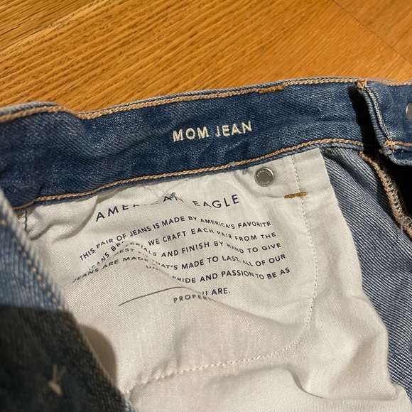 American Eagle Mom Jeans with Distressed Hem - Picture 5 of 9